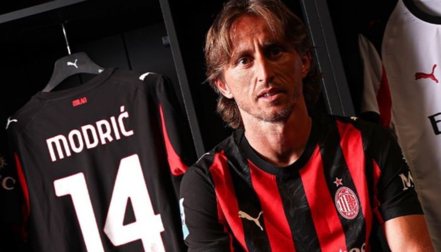 AC Milan Sering Gagal Rekrut Pemain Tua Tetapi Dua Perekrutan Terakhir Justru Berbuah Manis